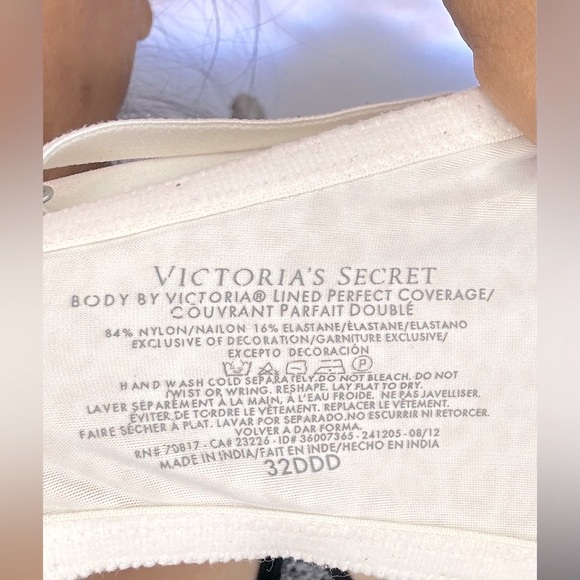 Victoria’s Secret Bra - Picture 5 of 5